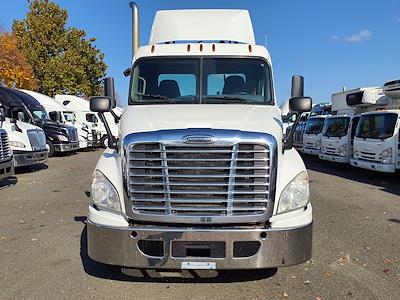 Used 2018 Freightliner Cascadia - photo 1