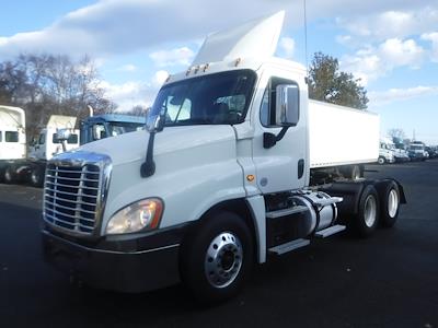Used 2018 Freightliner Cascadia - photo 1