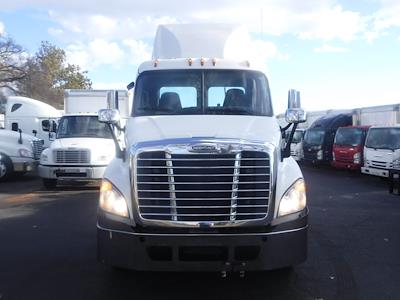 Used 2018 Freightliner Cascadia - photo 1