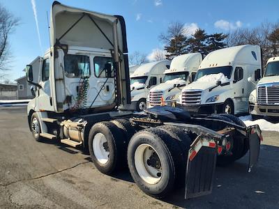 Used 2021 Freightliner Cascadia - photo 1