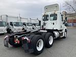 Used 2015 Freightliner Cascadia Detroit DD13 Semi Truck for sale #568041 - photo 5