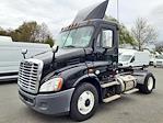 Used 2017 Freightliner Cascadia Detroit DD13 Semi Truck for sale #671673 - photo 3