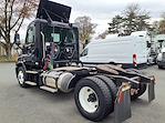 Used 2017 Freightliner Cascadia Detroit DD13 Semi Truck for sale #671673 - photo 6