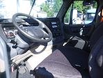 Used 2017 Freightliner Cascadia Detroit Diesel DD15 Semi Truck for sale #678366 - photo 8
