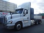 Used 2018 Freightliner Cascadia Detroit Diesel DD15 Semi Truck for sale #681640 - photo 1