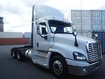 Used 2018 Freightliner Cascadia Detroit Diesel DD15 Semi Truck for sale #681640 - photo 4