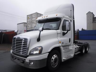 Used 2018 Freightliner Cascadia Detroit Diesel DD15 Semi Truck for sale #681641 - photo 1