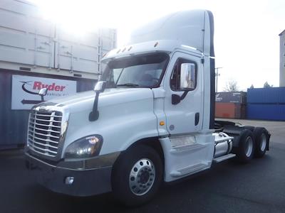 Used 2018 Freightliner Cascadia Detroit Diesel DD15 Semi Truck for sale #681643 - photo 1