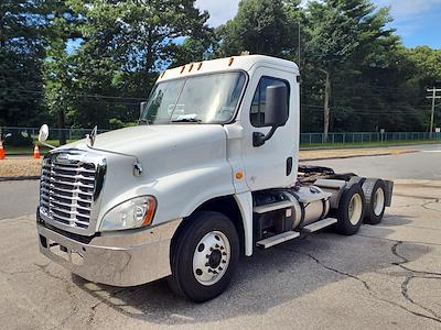 Used 2018 Freightliner Cascadia Detroit Diesel DD15 Semi Truck for sale #684849 - photo 1