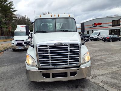 Used 2017 Freightliner Cascadia - photo 1