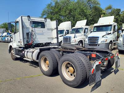 Used 2018 Volvo VNL Volvo D13 Semi Truck for sale #757045 - photo 2