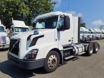 Used 2018 Volvo VNL Volvo D13 Semi Truck for sale #757045 - photo 1