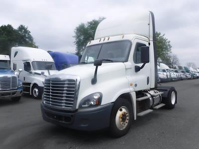 Used 2018 Freightliner Cascadia Detroit DD13 Semi Truck for sale #768384 - photo 1