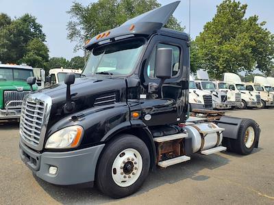 Used 2018 Freightliner Cascadia Detroit DD13 Semi Truck for sale #769438 - photo 1