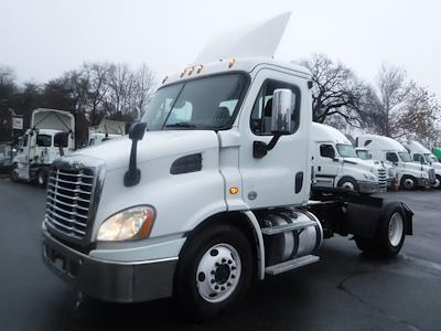 Used 2018 Freightliner Cascadia - photo 1