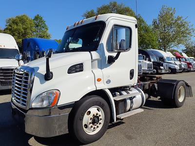 Used 2018 Freightliner Cascadia Detroit DD13 Semi Truck for sale #772585 - photo 1