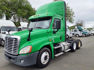 Used 2019 Freightliner Cascadia - photo 1