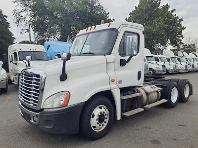 Used 2019 Freightliner Cascadia Detroit DD13 Semi Truck for sale #809116 - photo 1