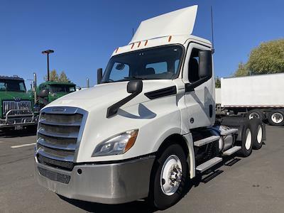 Used 2019 Freightliner Cascadia Detroit DD13 Semi Truck for sale #813004 - photo 1