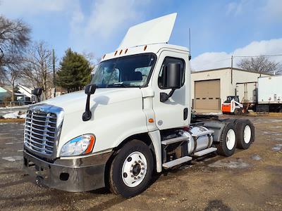 Used 2019 Freightliner Cascadia Detroit DD13 Semi Truck for sale #813630 - photo 1