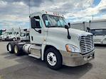 Used 2019 Freightliner Cascadia Detroit DD13 Semi Truck for sale #813631 - photo 4