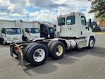 Used 2019 Freightliner Cascadia Detroit DD13 Semi Truck for sale #813631 - photo 5