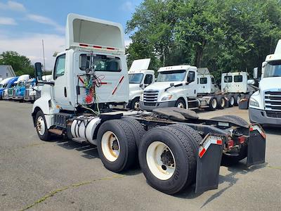 Used 2018 International LT International A26 Semi Truck for sale #814886 - photo 2