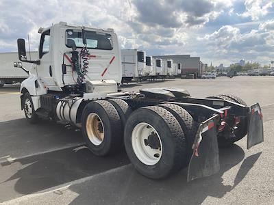 Used 2018 International LT International A26 Semi Truck for sale #814890 - photo 2