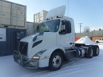 Used 2019 Volvo VNR Volvo D13 Semi Truck for sale #828224 - photo 1