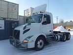 Used 2019 Volvo VNR Volvo D13 Semi Truck for sale #828224 - photo 1