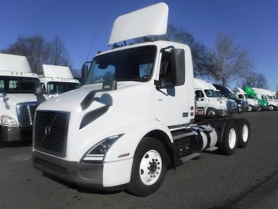 Used 2019 Volvo VNR Volvo D13 Semi Truck for sale #828227 - photo 1