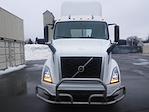 Used 2019 Volvo VNR Volvo D13 Semi Truck for sale #828228 - photo 3