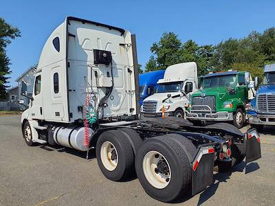 Used 2019 Freightliner Cascadia - photo 1