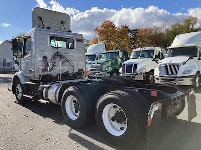 Used 2019 Volvo VNR Volvo D13 Semi Truck for sale #868571 - photo 2
