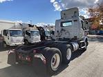 Used 2019 Volvo VNR Volvo D13 Semi Truck for sale #868571 - photo 5