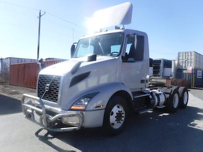 Used 2019 Volvo VNR Volvo D13 Semi Truck for sale #868572 - photo 1