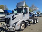 Used 2019 Volvo VNR Volvo D13 Semi Truck for sale #868576 - photo 1
