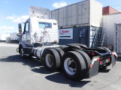 Used 2019 Volvo VNR Volvo D13 Semi Truck for sale #868577 - photo 2