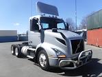 Used 2019 Volvo VNR Volvo D13 Semi Truck for sale #868577 - photo 4
