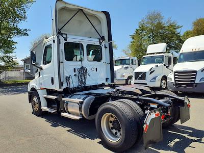Used 2019 Freightliner Cascadia Detroit Diesel DD15 Semi Truck for sale #870411 - photo 2