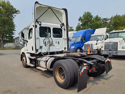 Used 2019 Freightliner Cascadia Detroit Diesel DD15 Semi Truck for sale #870422 - photo 2