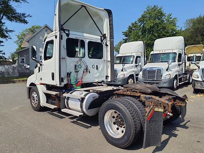 Used 2019 Freightliner Cascadia Detroit Diesel DD15 Semi Truck for sale #870423 - photo 2
