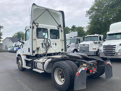 Used 2019 Freightliner Cascadia Detroit Diesel DD15 Semi Truck for sale #870424 - photo 2