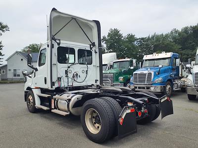 Used 2019 Freightliner Cascadia Detroit Diesel DD15 Semi Truck for sale #870432 - photo 2