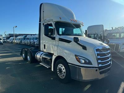 Used 2019 Freightliner Cascadia Detroit Diesel DD15 Semi Truck for sale #870443 - photo 1