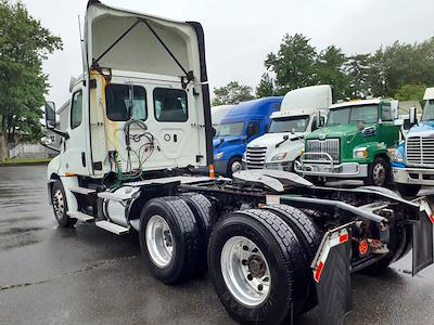 Used 2019 Freightliner Cascadia Detroit Diesel DD15 Semi Truck for sale #870444 - photo 2