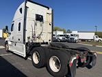 Used 2020 Freightliner Cascadia Detroit Diesel DD15 Semi Truck with Sleeper Cab for sale #875551 - photo 2