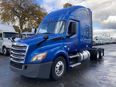 Used 2020 Freightliner Cascadia Detroit Diesel DD15 Semi Truck with Sleeper Cab for sale #877633 - photo 1