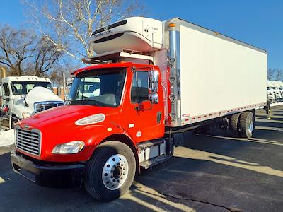 Used 2019 Freightliner M2 106 - photo 1