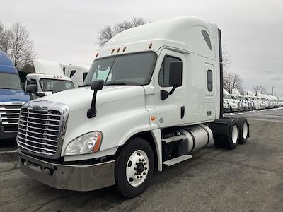 Used 2020 Freightliner Cascadia - photo 1